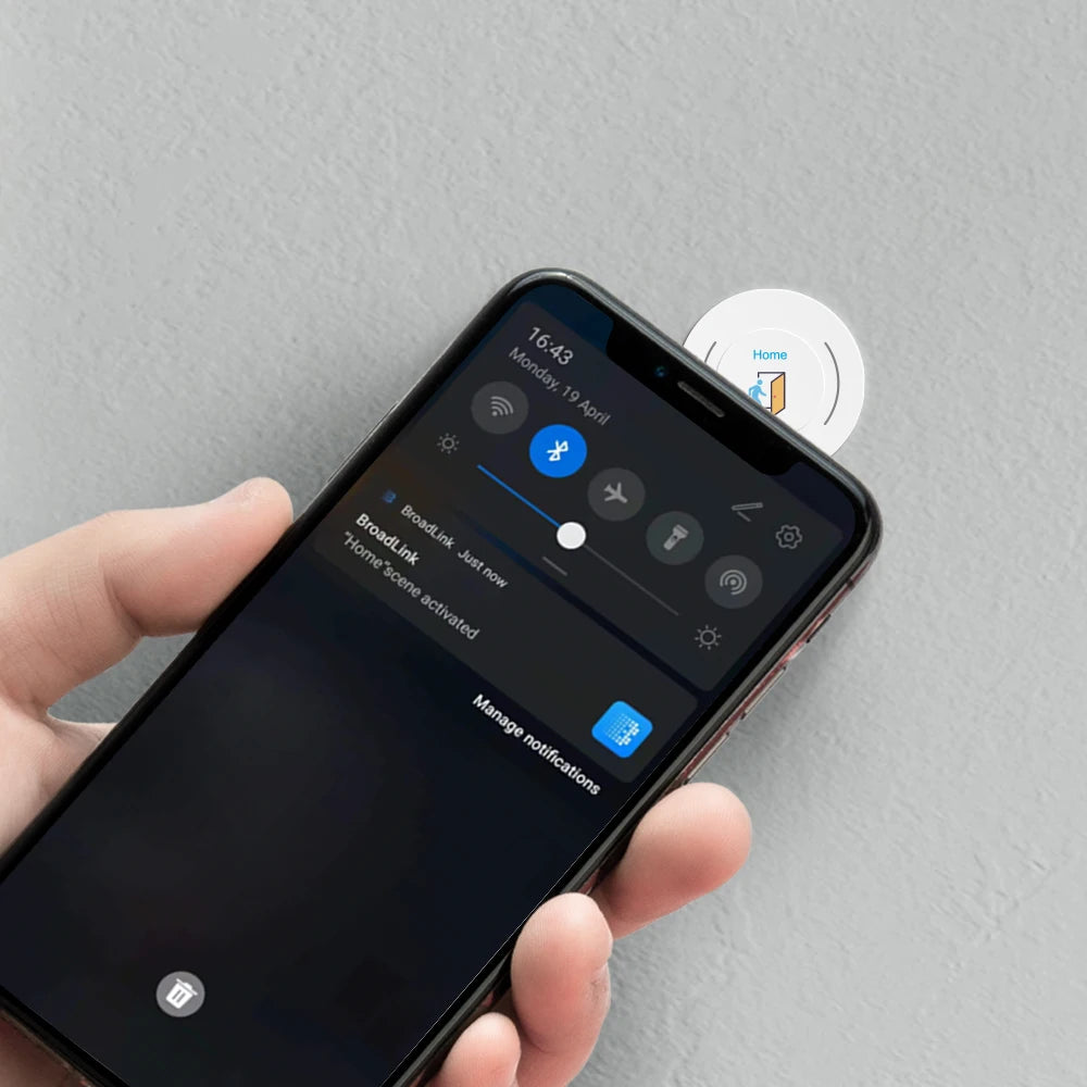 BroadLink NXP NTAG215 Waterproof NFC Tag Sticker, Works on Metal, Trigger Home Automation Devices and Scenes, Works with IFTTT
