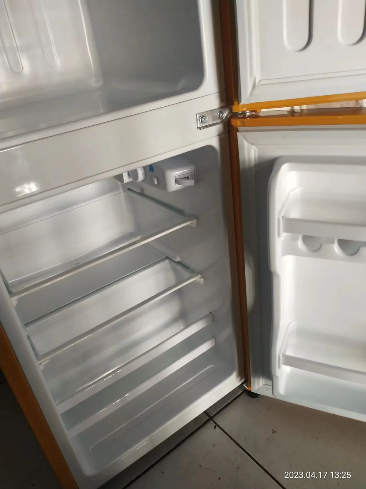 D 118L MINI Compact Double-door American Retro Top-freezer Refrigerators Home Dormitory Office Refrigeration Equipment
